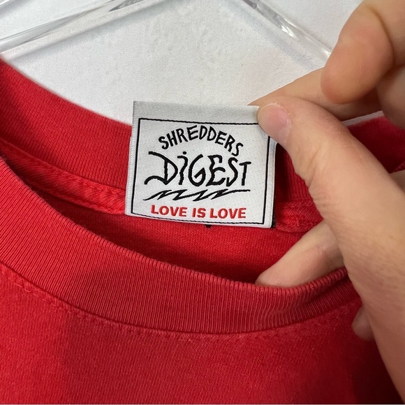 Shredders digest red back print long sleeves shirt L - Picture 7 of 11